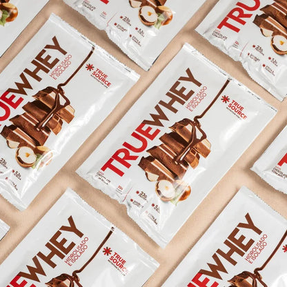 PROTEINA TRUE WHEY DOSE UNICA CHOCOLATE COM AVELA 32G SACHE TRUE SOURCE